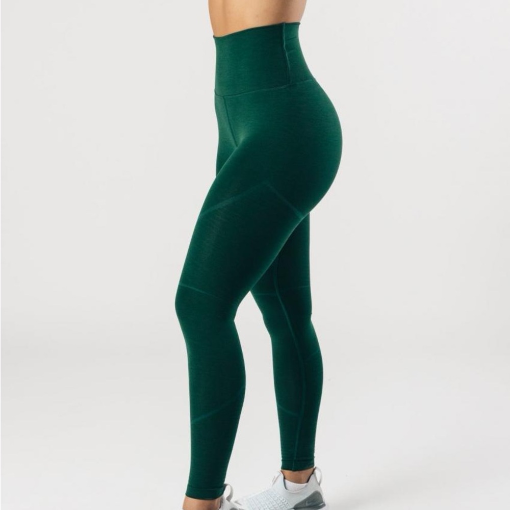 Alphalete Revival Leggings